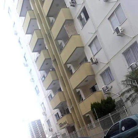Receptivo Aconchegante A 7 Min A Pe Da Praia Balneario Camboriu Exterior photo